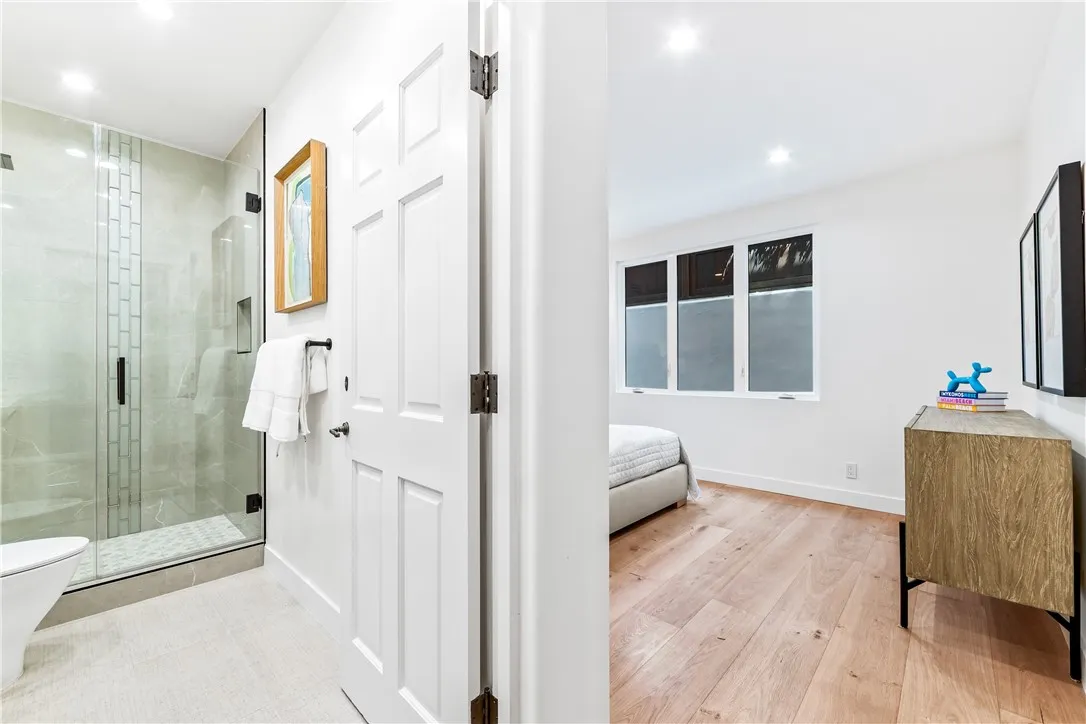 541 4th, Manhattan Beach, California 90266 home-pic-14